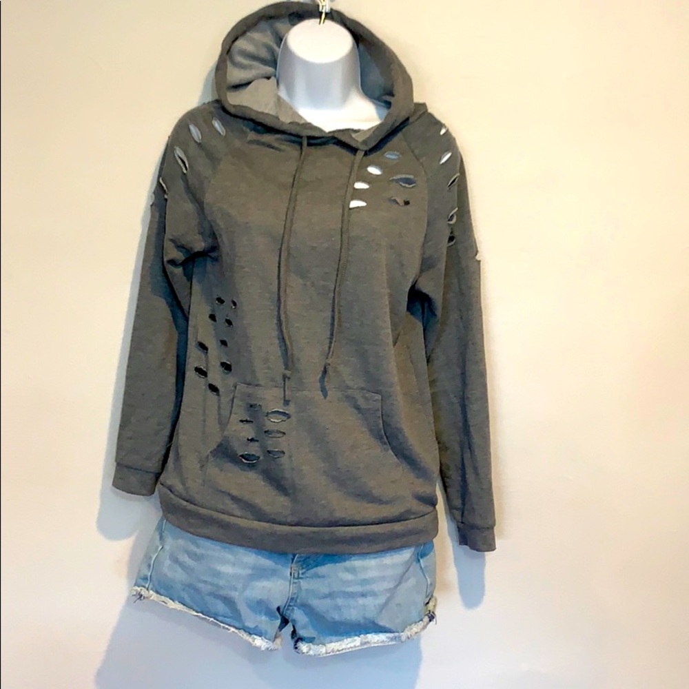 Woman’s Grey Distressed Hoodie Small